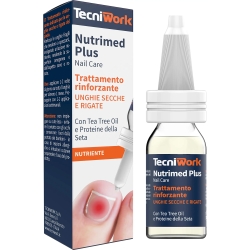 Nutrimed Plus - Strengthening treatment for dry and streaked nails 15 ml