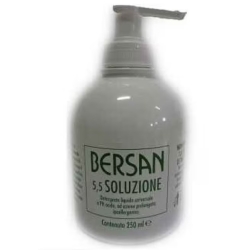 5.5 Solution - Universal liquid detergent with acid pH 250 ml